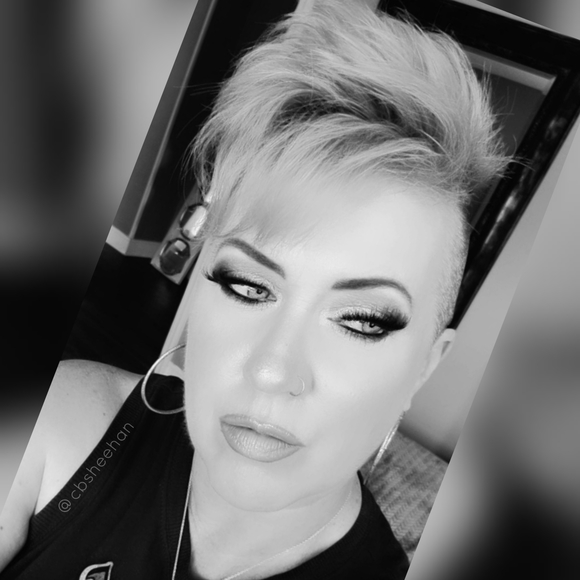 Meet your Posher, Christine - Picture 2 of 3